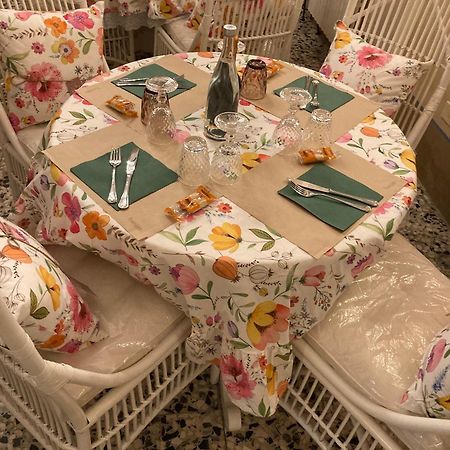 Portale Dei Soli - Room & Breakfast Rolo Exterior foto